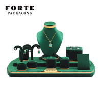 FORTE Customized Jewelry Display Fashion Green Necklace Stand Oem Display Sets