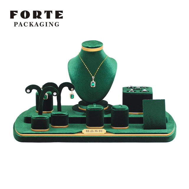 FORTE Customized Jewelry Display Fashion Green Necklace Stand Oem Display Sets