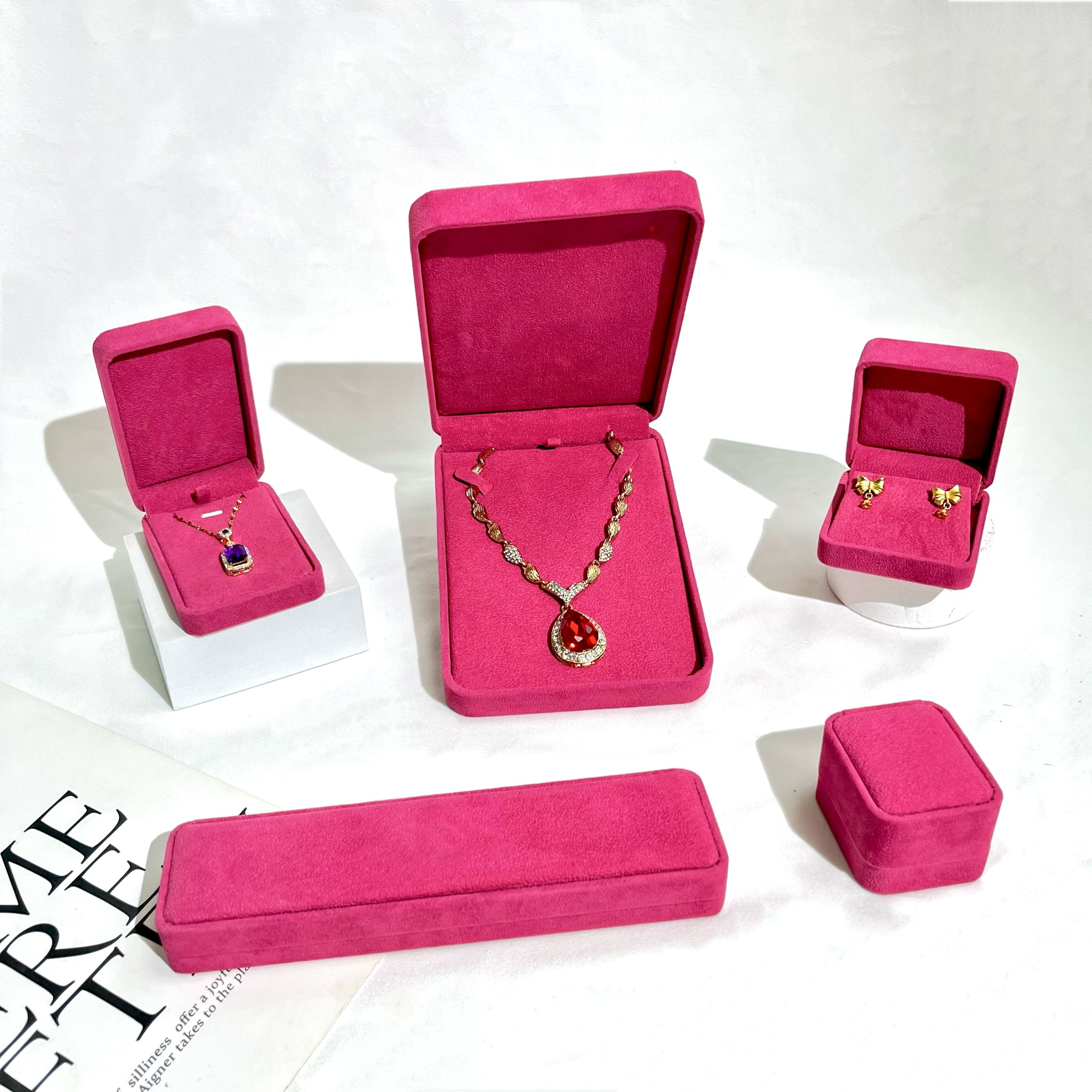 FORTE Custom Logo Jewelry Velvet Box Cajas Para Joyas Vintage Ring Boxes Jewellery Packaging Velvet Jewelry Gift Box for Jewelry